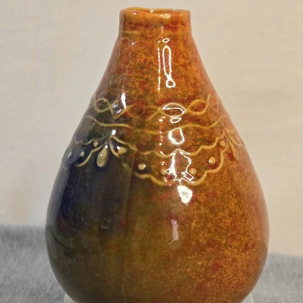Artisan‎ Handmade Small Ceramic Crackle Glaze Bud Vase Scalloped Detail